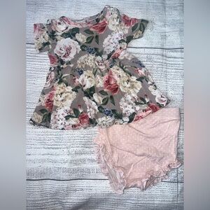 Posh Peanut Floral Set 😍